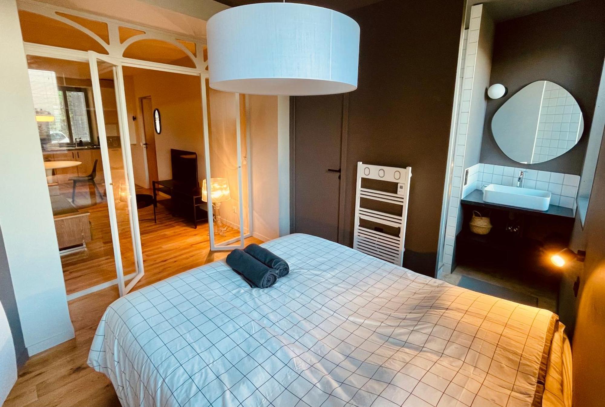 Les Suites D'Angouleme - Proche Gare Et Centre Ville - Haut De Gamme Екстер'єр фото